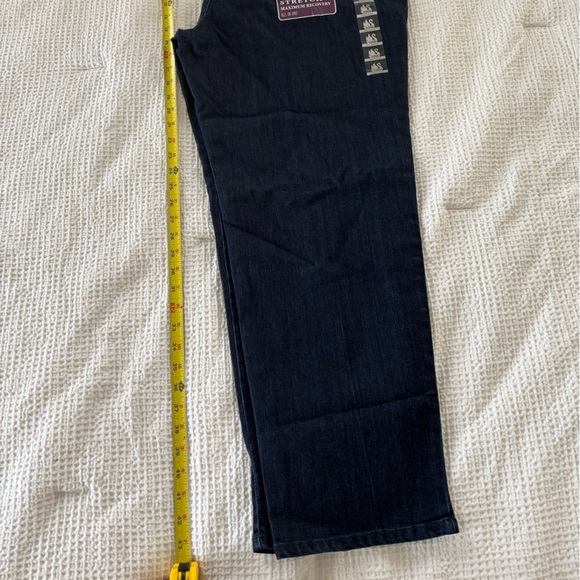 Gloria Vanderbilt Amanda Dark Indigo Jeans - Picture 6 of 7